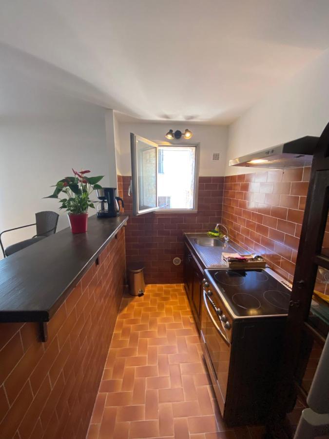 Charmant Appartement Au Coeur Du Village Tourrettes-sur-Loup Esterno foto