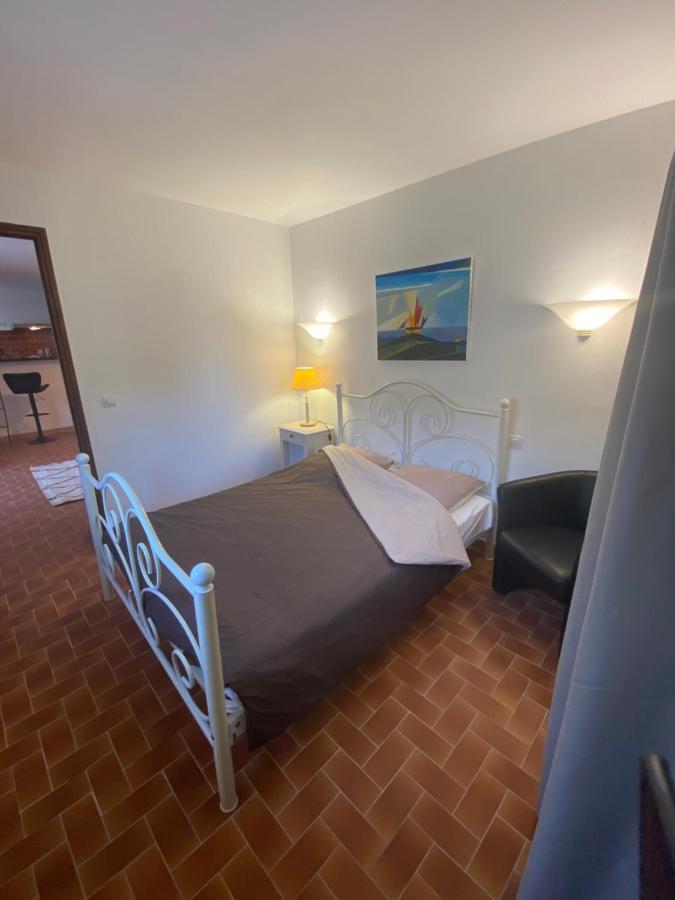 Charmant Appartement Au Coeur Du Village Tourrettes-sur-Loup Esterno foto